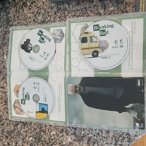 Breaking Bad DVD set - Picture 3 of 3